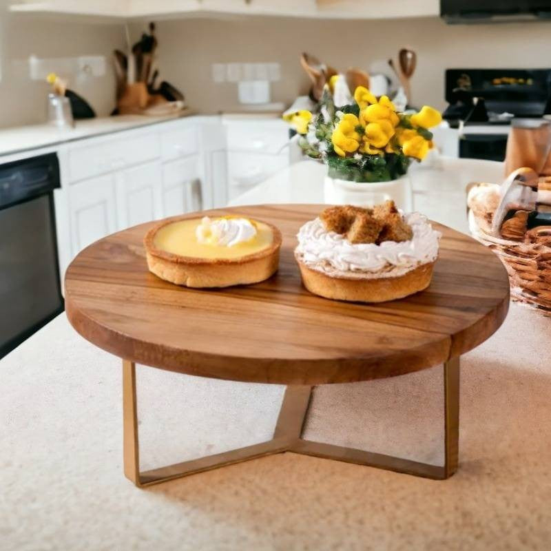 Cake Stand With Golden Leg