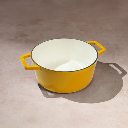 No. 8 Enamel Cast Iron Dutch Oven (2.5L)