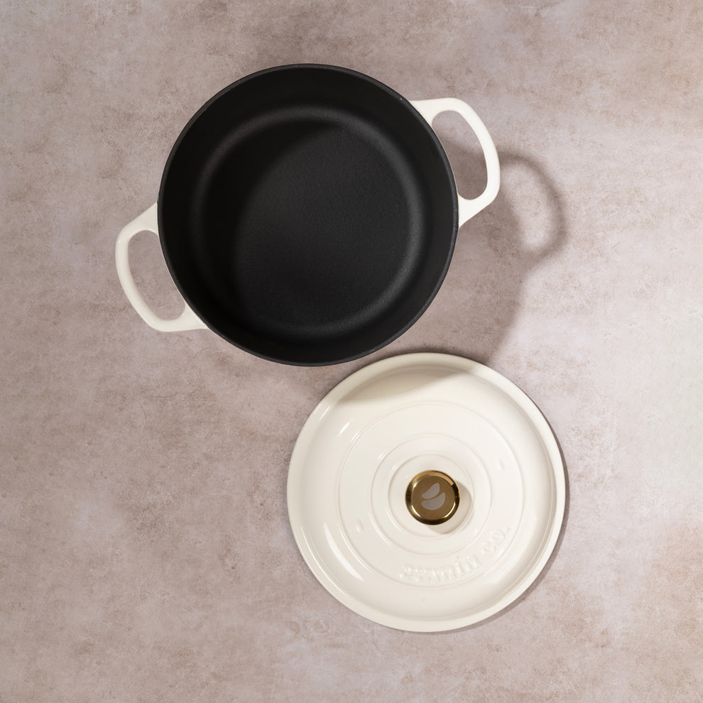 No. 9 Enamel Cast Iron Dutch Oven (4L)