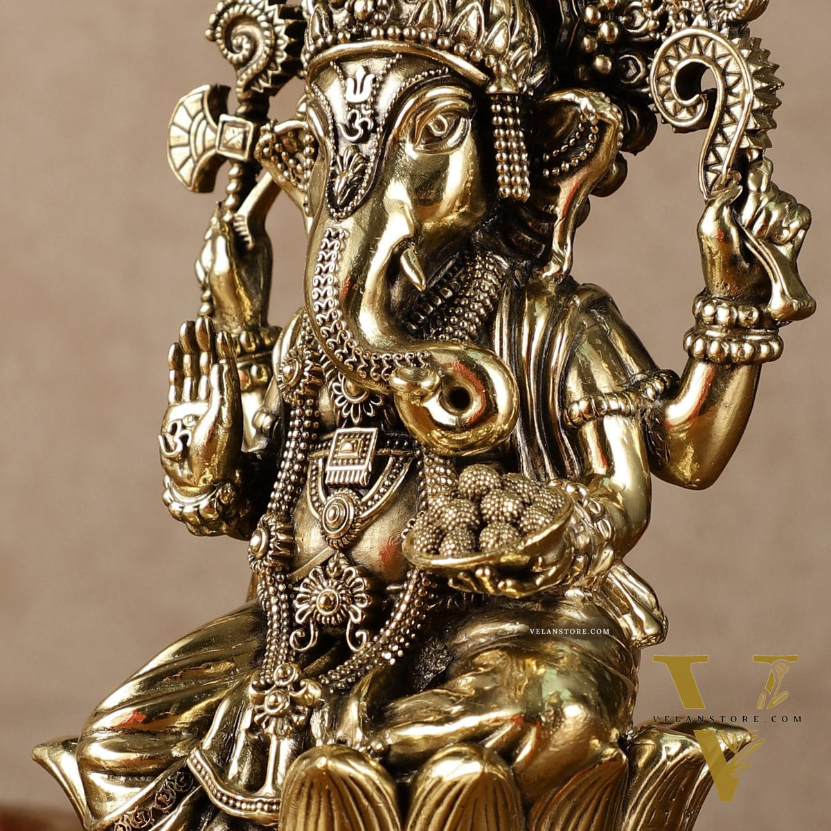 Exquisite Brass Idol of Lord Ganesha | 8 Inch