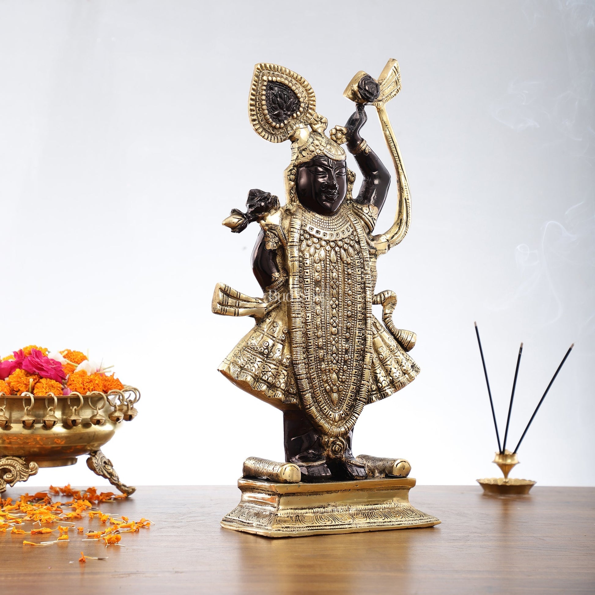 Exquisite Brass Shreenath ji Murti - 18 Inch | Fine Details & Craftsmanship