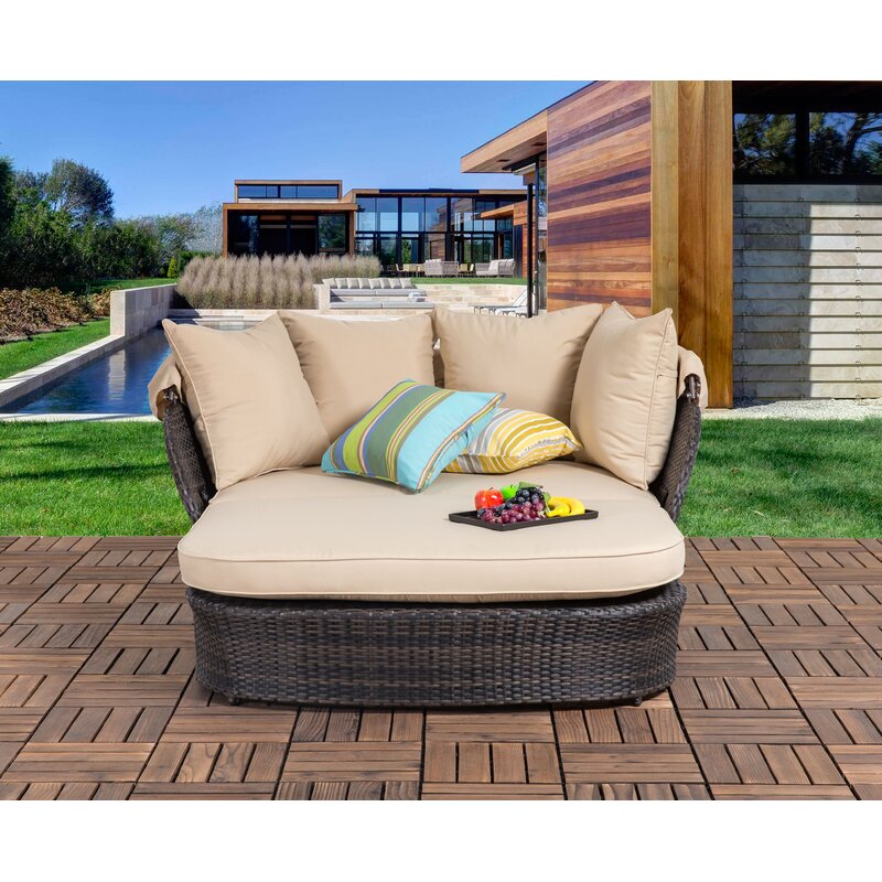 Dani Outdoor Poolside Sunbed With Cushion Daybed (Brown)