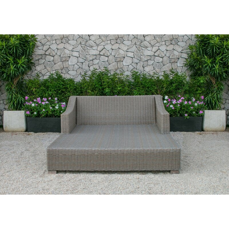 Leonardo Outdoor Poolside Sunbed With Cushion Daybed (Brown)