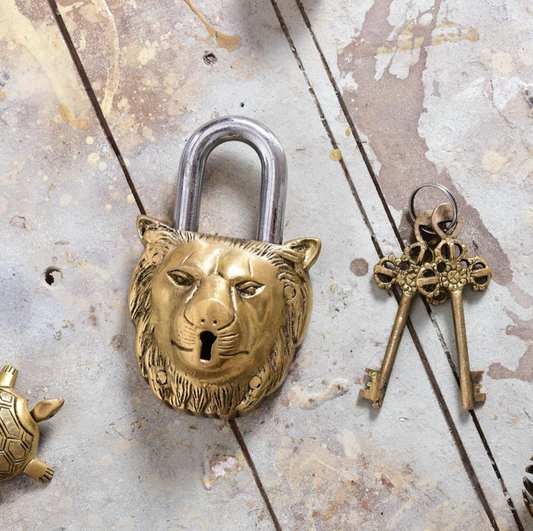 Brass Lion Face Door Lock (5 Inch)