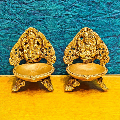 Finely Handcrafted Ganesha and Lakshmi Idols with Prabhavali Diyas