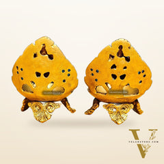 Finely Handcrafted Ganesha and Lakshmi Idols with Prabhavali Diyas