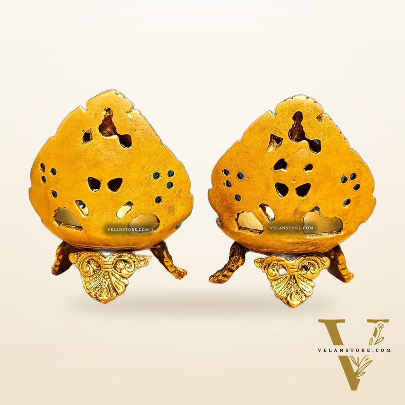 Finely Handcrafted Ganesha and Lakshmi Idols with Prabhavali Diyas