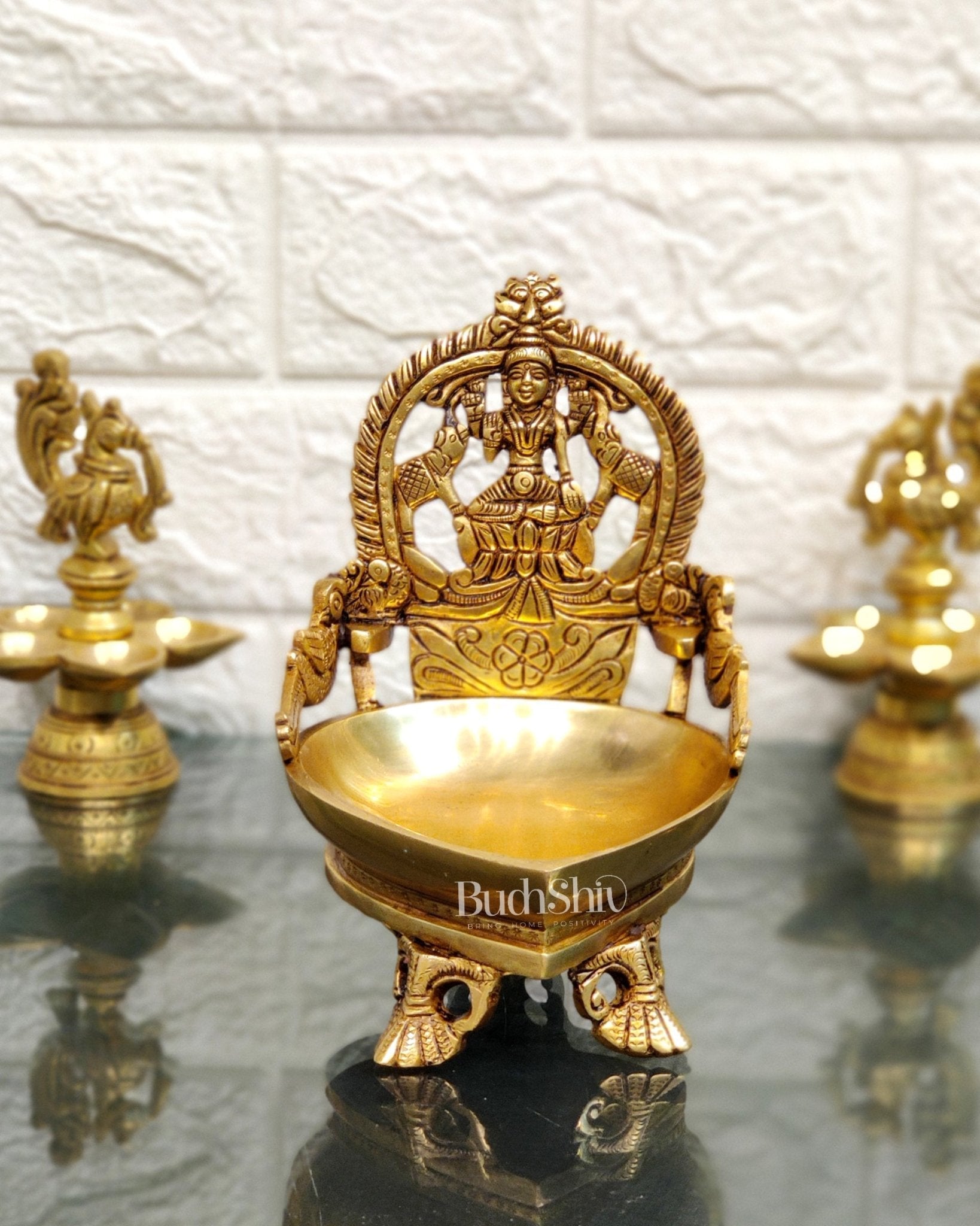Gajalakshmi Brass Oil lamp 7"