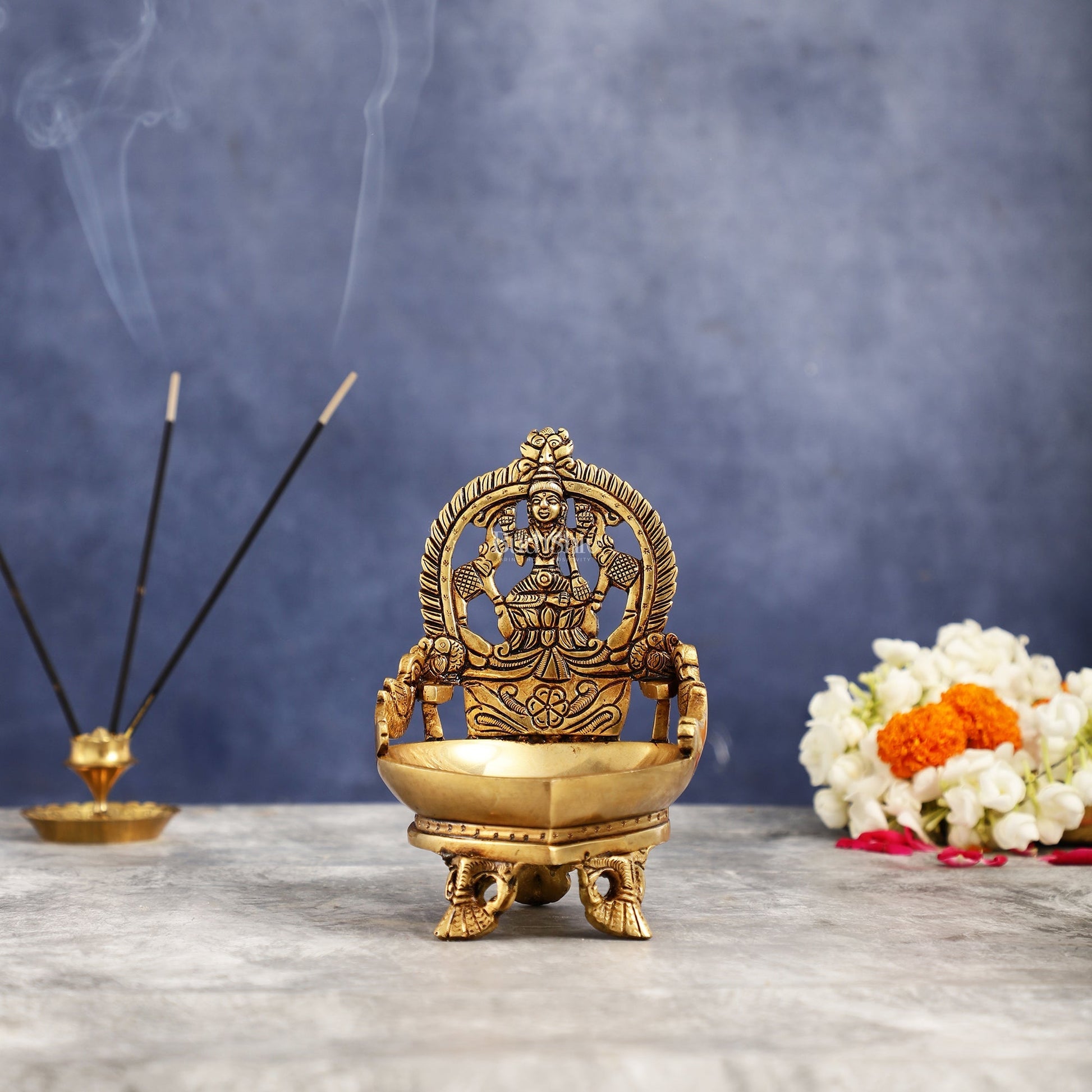 Gajalakshmi Brass Oil lamp 7"