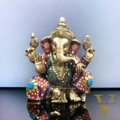 Ganapati Aashirwad Idol with  Handwork 13"