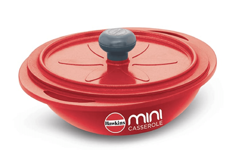 ஹாக்கின்ஸ் 0.75 லிட்டர் மினி கேசரோல் மூடியுடன், சமைப்பதற்கும், மீண்டும் சூடுபடுத்துவதற்கும், பரிமாறுவதற்கும் மற்றும் சேமிப்பதற்கும் வட்டத் தொடர் டை-காஸ்ட் பான், சிவப்பு (MCRR75) 