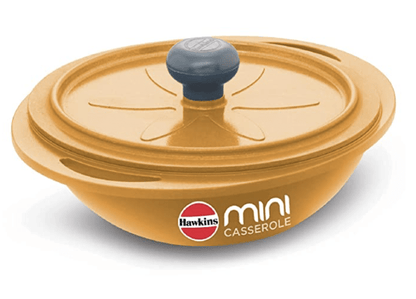 ஹாக்கின்ஸ் 0.75 லிட்டர் மினி கேசரோல் மூடியுடன், சமைப்பதற்கும், மீண்டும் சூடுபடுத்துவதற்கும், பரிமாறுவதற்கும் மற்றும் சேமிப்பதற்கும் வட்டத் தொடர் டை-காஸ்ட் பான், மஞ்சள் (MCRY75) 