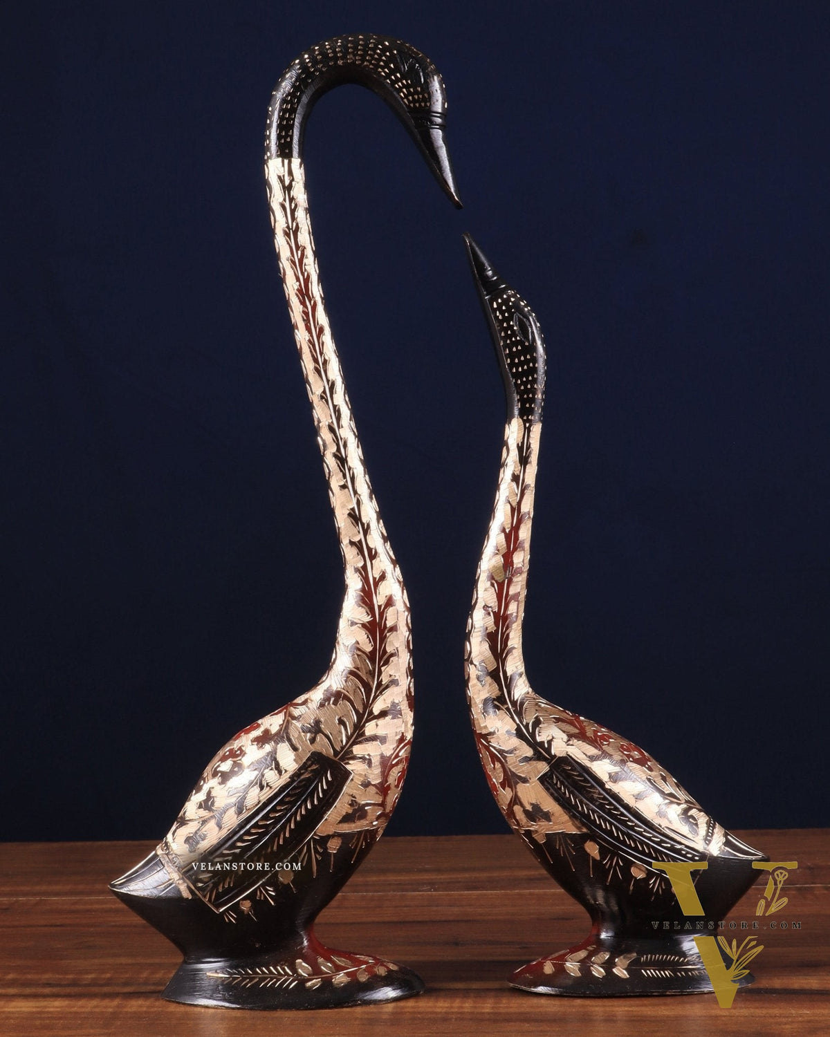 Handcrafted Brass Swan Pair – Elegant Chiseled Design | Home & Office Décor