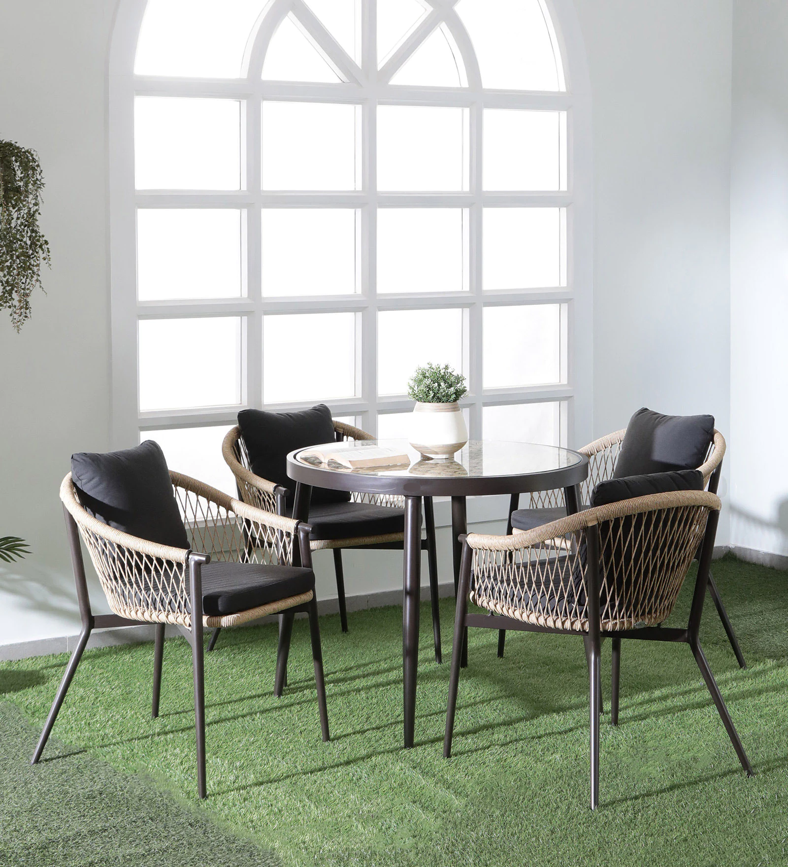 Hall Outdoor Patio Seating Set 4 Chairs and 1 Table Set (Black + Honey) Braided & Rope