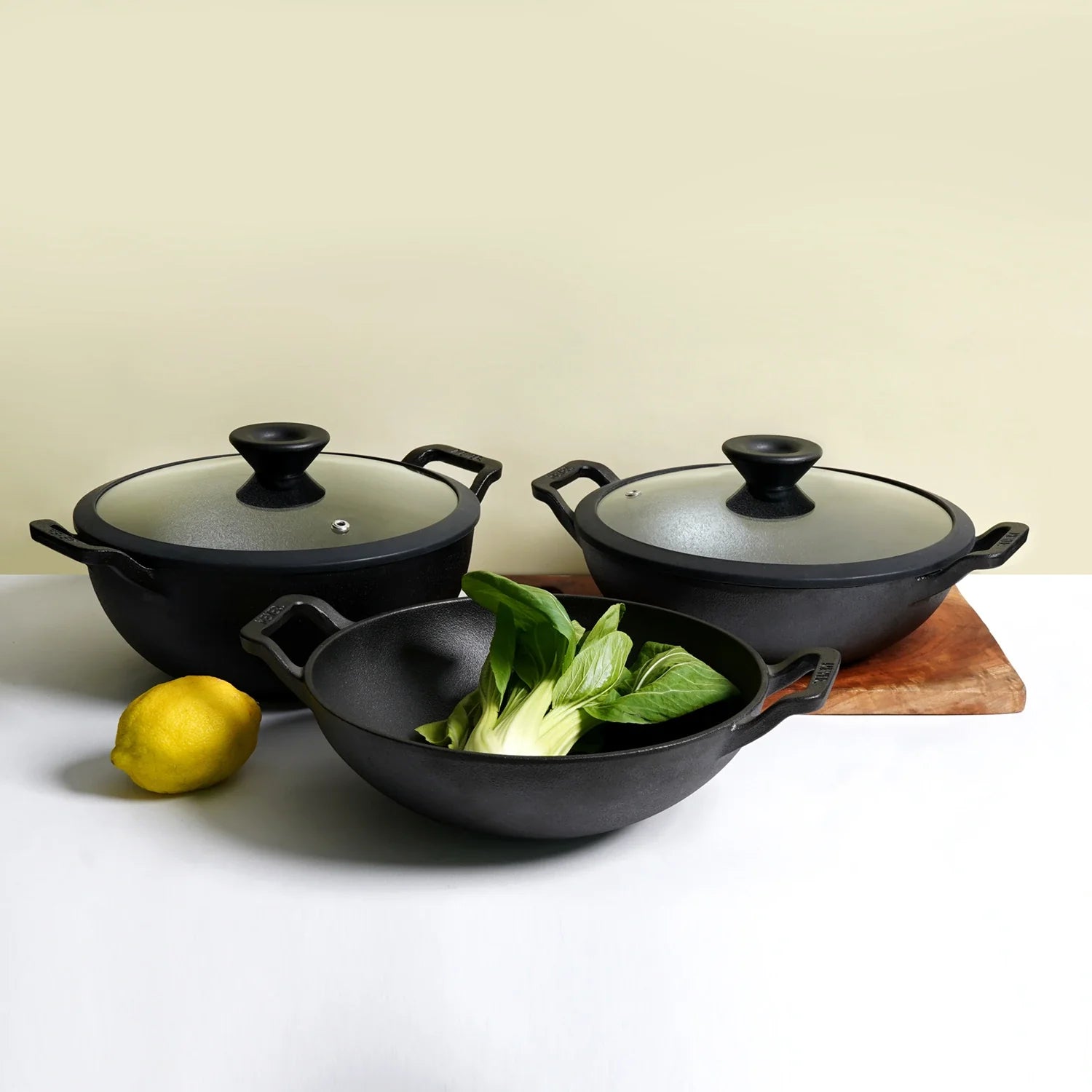 Meyer Pre Seasoned Cast Iron curved Kadai without Lid, 24cm