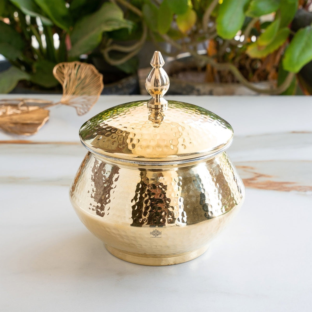 Brass Hammered Design Handi & Inside Tin Lining With Lid