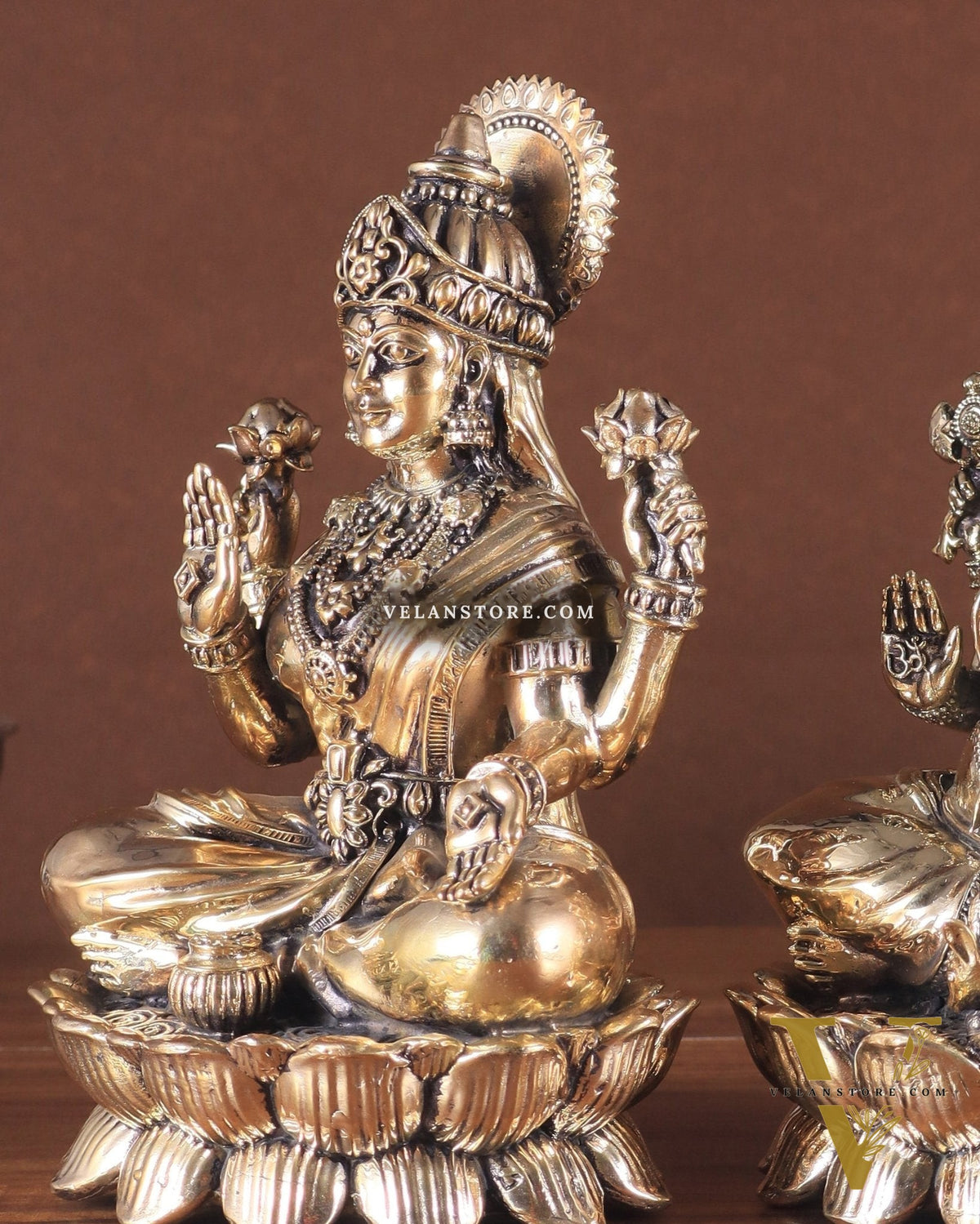 Intricate Brass Ganesha Lakshmi on Lotus – 8.5" x 5.5" x 4.5"