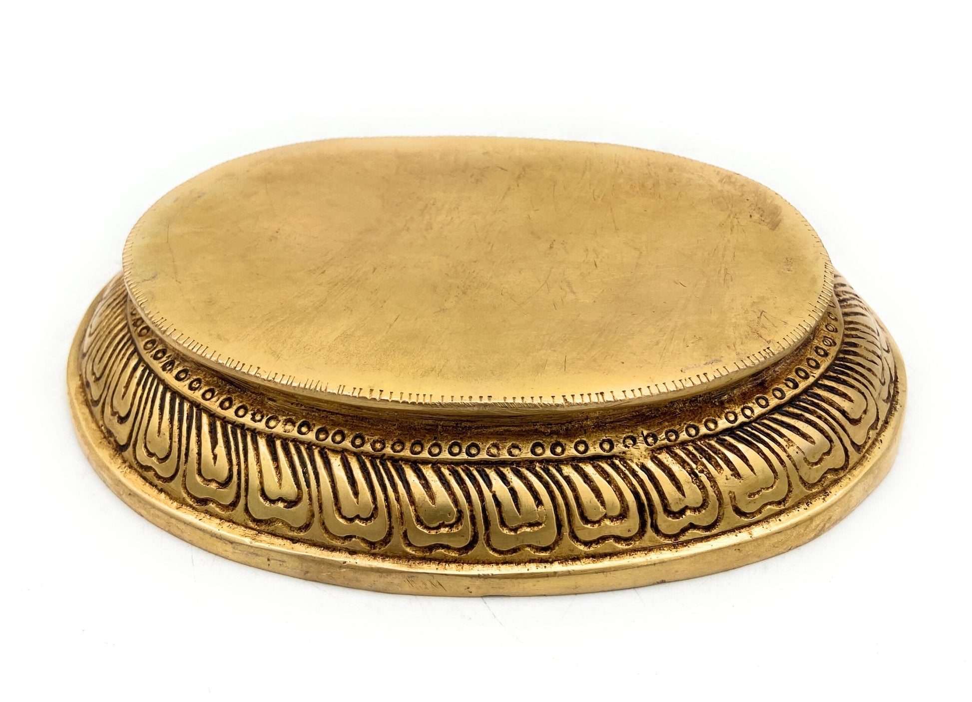 Brass Pooja Chowki Peetha Stand for Kalash, Idols & Deity, Handcrafted Bajot Aasan for Mandir & Temple Decor, Gold, 1 Inch, 1 Piece