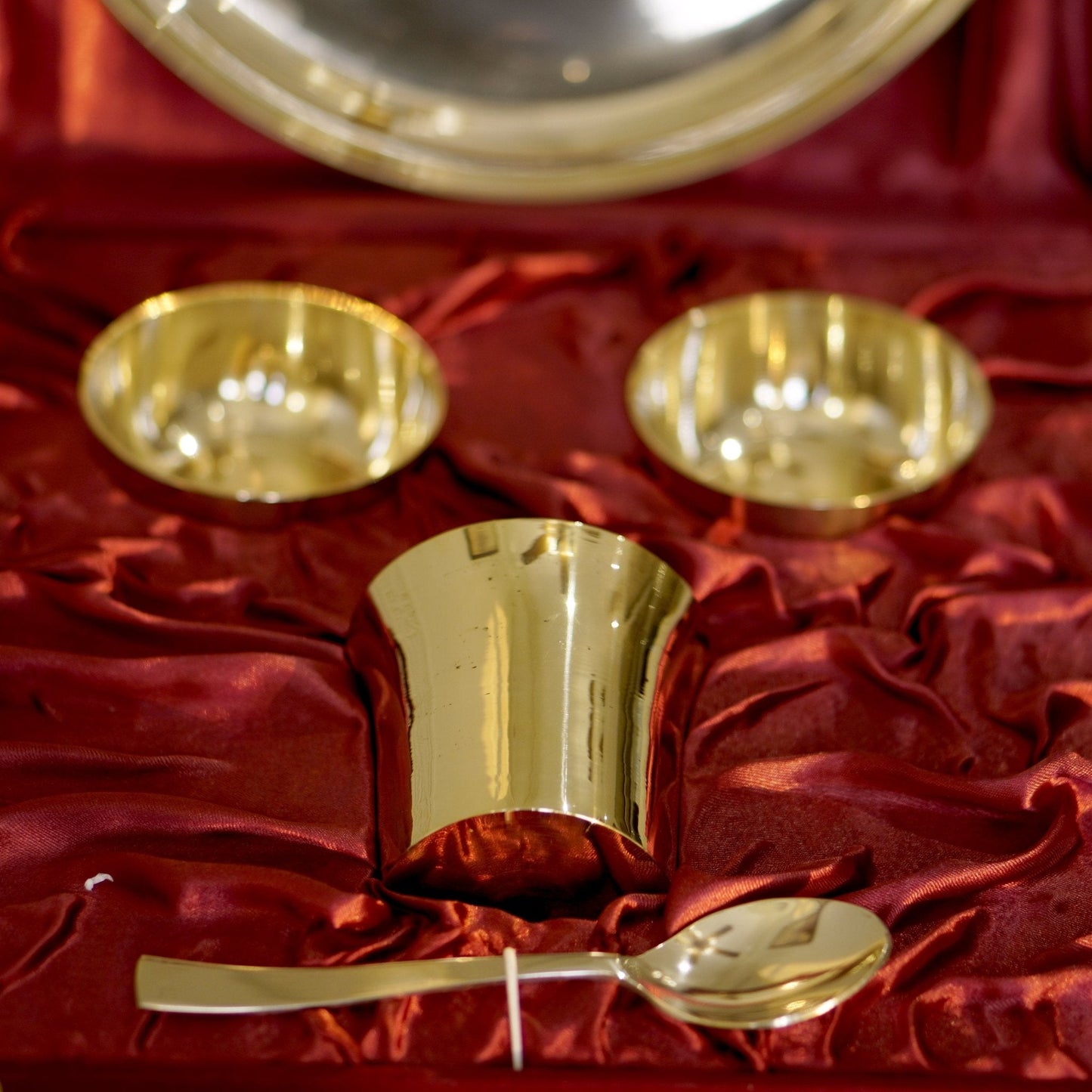 Kansa set with velvet box in matte and glossy finish