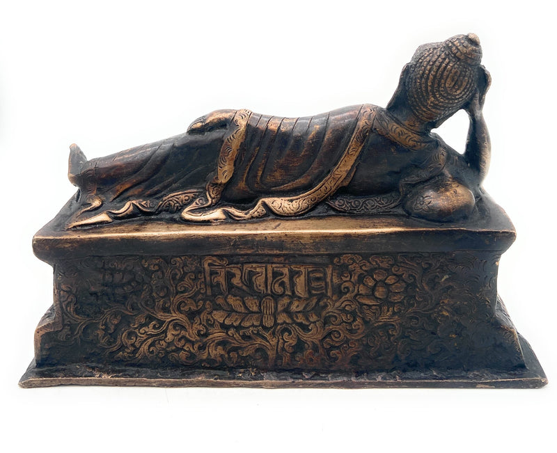 Brass Sleeping Buddha Idol | Reclining Buddha Statue Murti Sculpture for Home Decor, Pooja, Meditation & Gifts,Gold, 7 Inch, 1 Piece