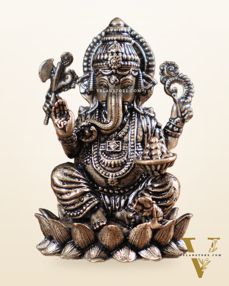 Lord Ganesha idol with Right-Side Trunk