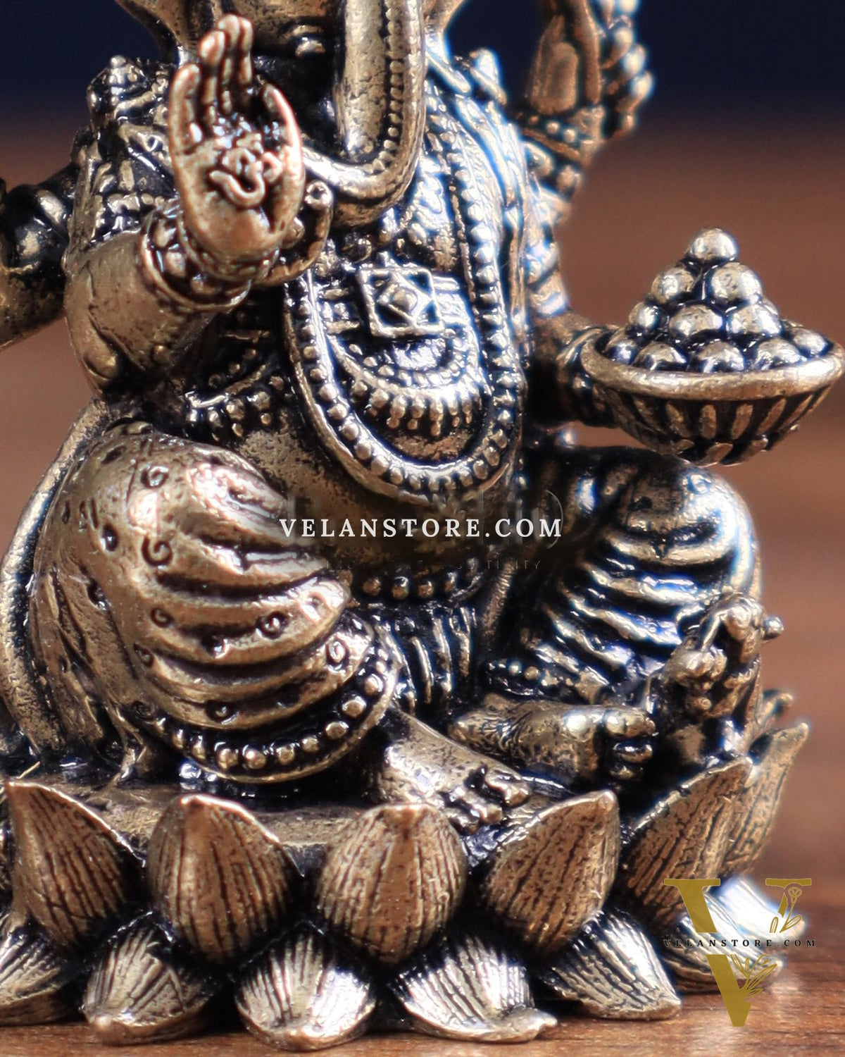 Lord Ganesha idol with Right-Side Trunk