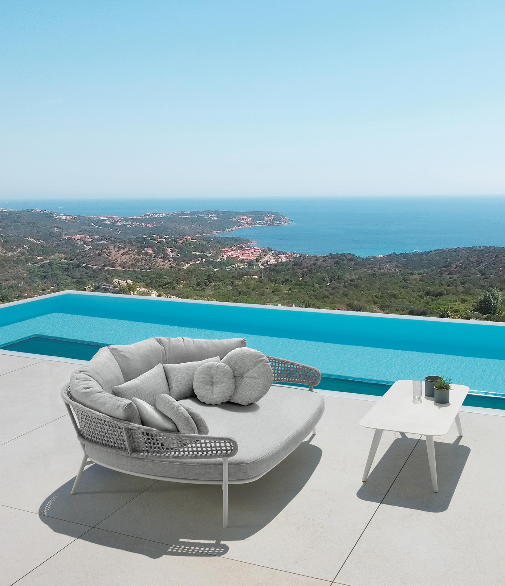 Woonder Outdoor Poolside Sunbed With Cushion Daybed (Grey) Braided & Rope