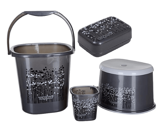 नयासा फंक स्क्वायर 4 पीस बाथरूम सेट (25 लीटर बाल्टी + 1.5 लीटर मग + स्टूल + साबुनदान) काला