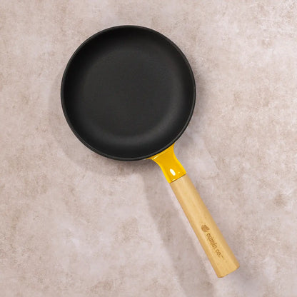 No. 6 Enamel Cast Iron Pan (16cm)