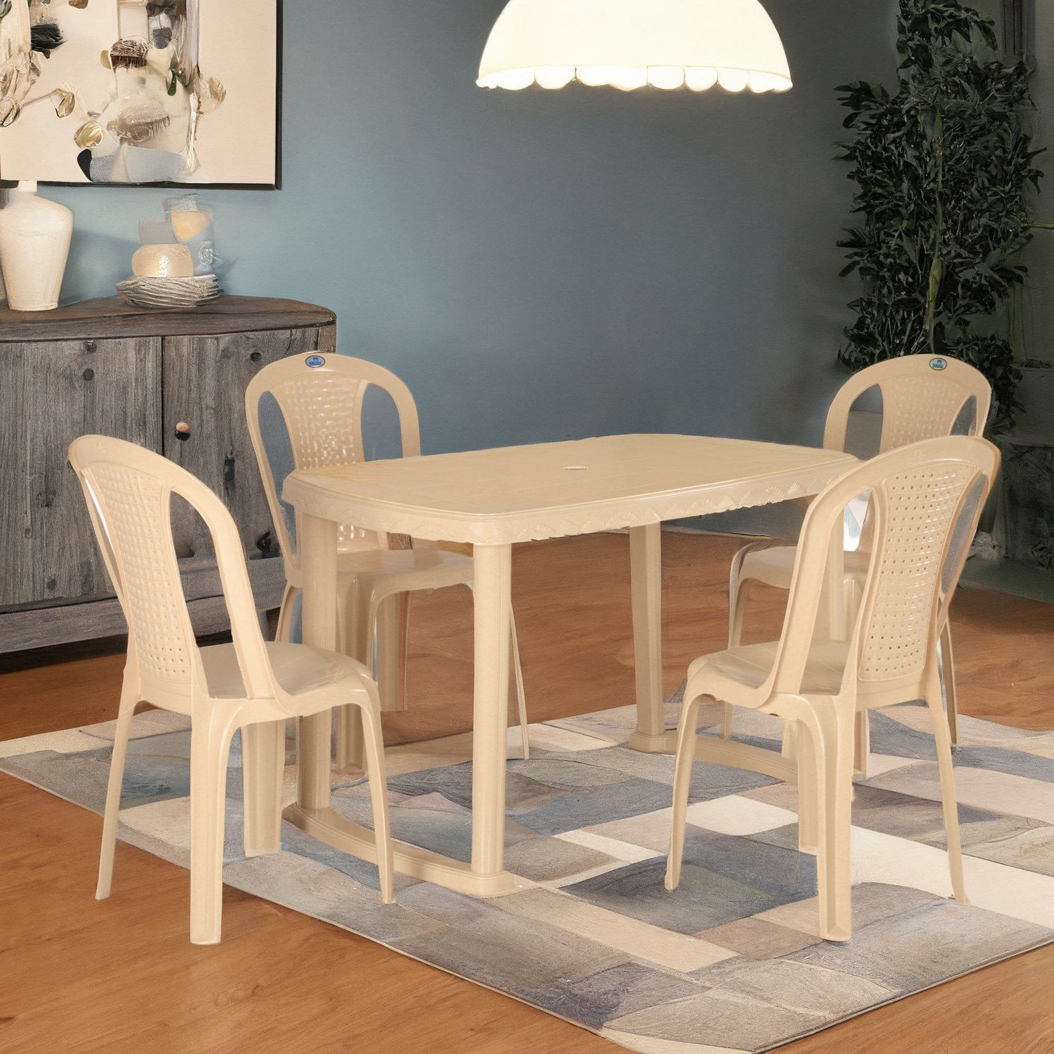 Nilkamal Shahenshah 4 Seater Dining Set