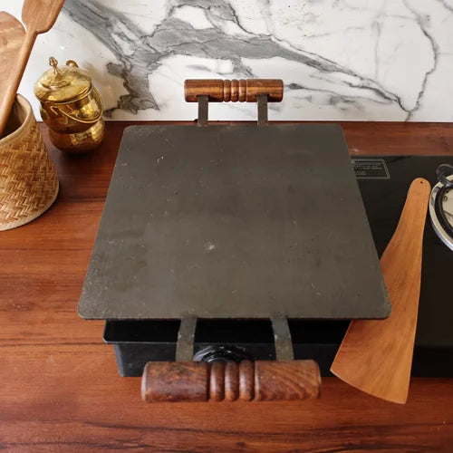 Pure Iron Tawa Square with Wooden Handle/ Pre-Seasoned No chemical Coating