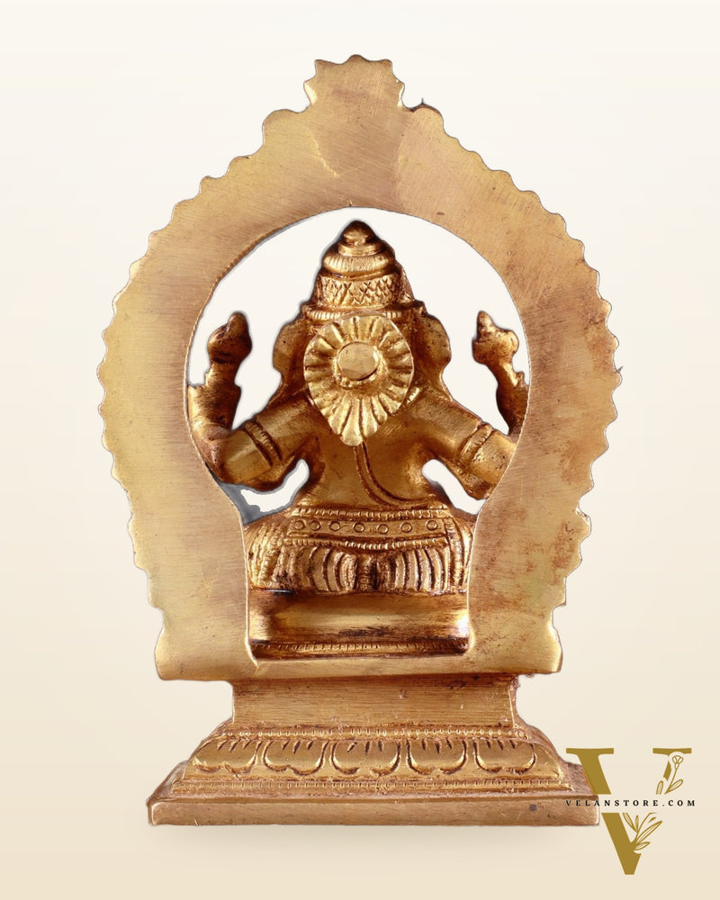 Pure Brass Dakshina Mukhi Ganesha Idol – Right Side Trunk 5"