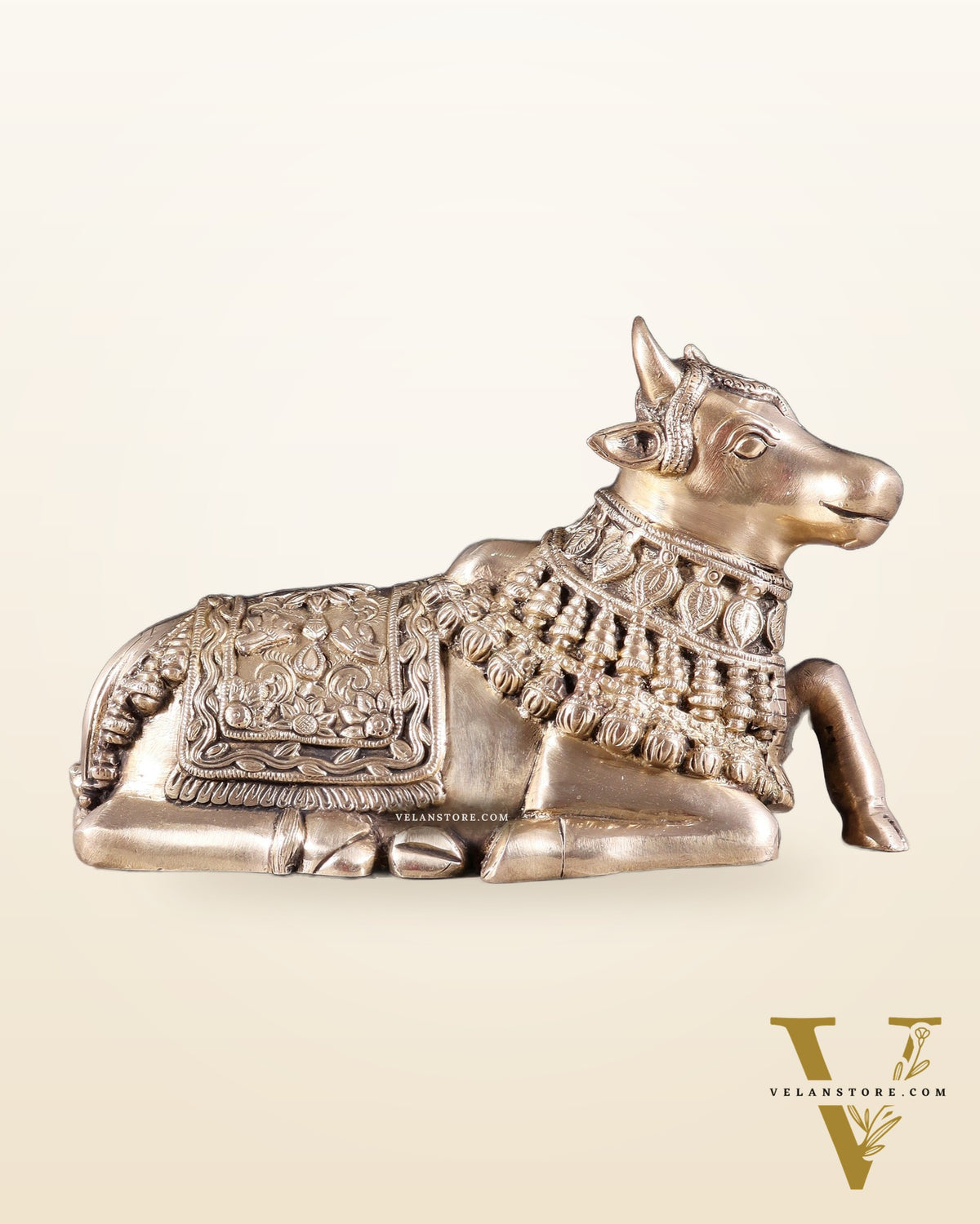 Pure Brass Engraved Nandi Statue – 10" Glossy