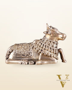 Pure Brass Engraved Nandi Statue – 10" Glossy
