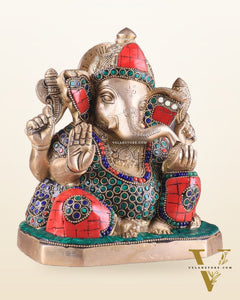 Pure Brass Ganesha Statue with Stonework – 7.5 Inch Elegant Design