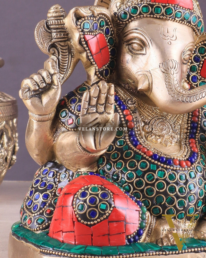Pure Brass Ganesha Statue with Stonework – 7.5 Inch Elegant Design