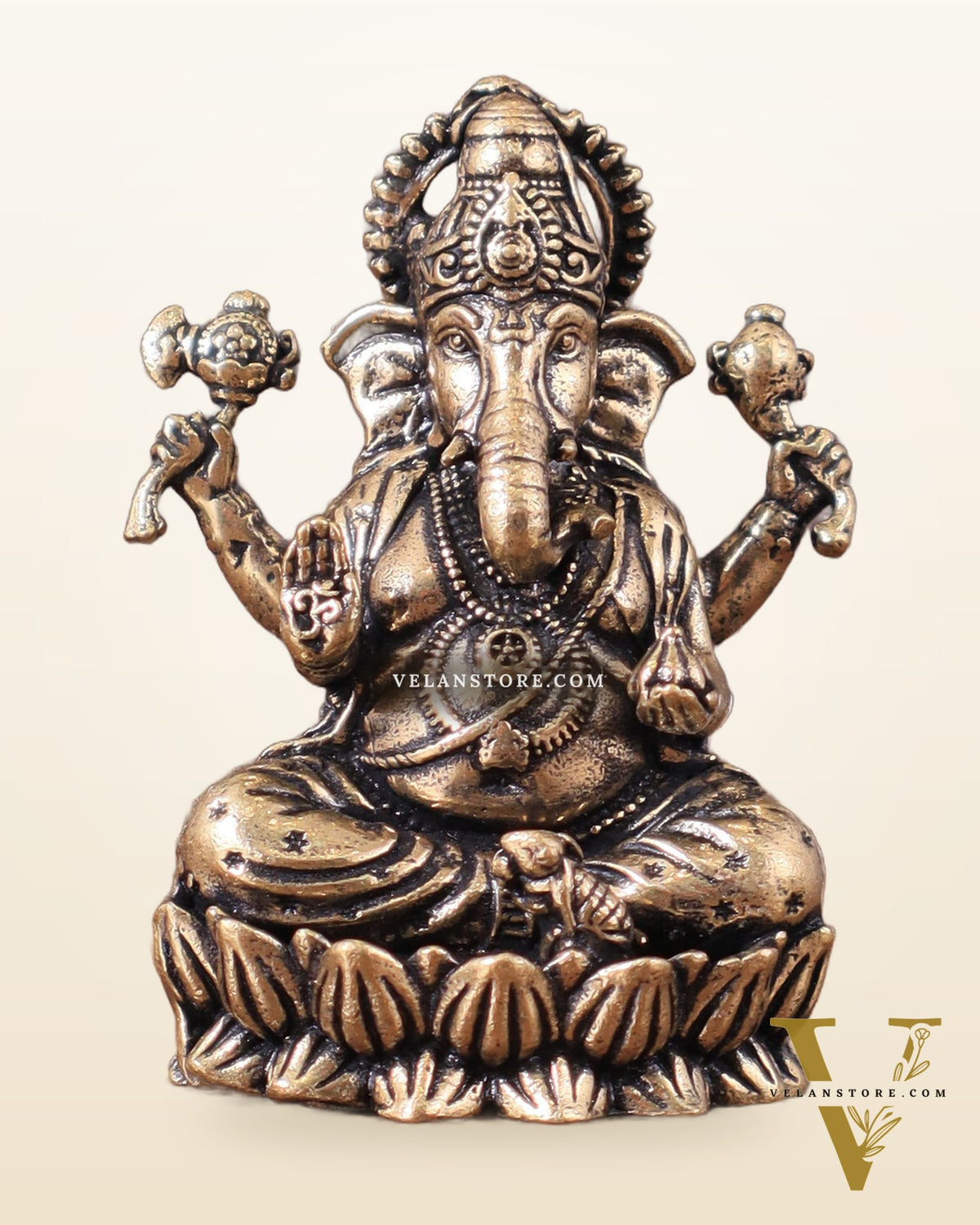 Pure brass Intricate Ganesha idol 2.5"