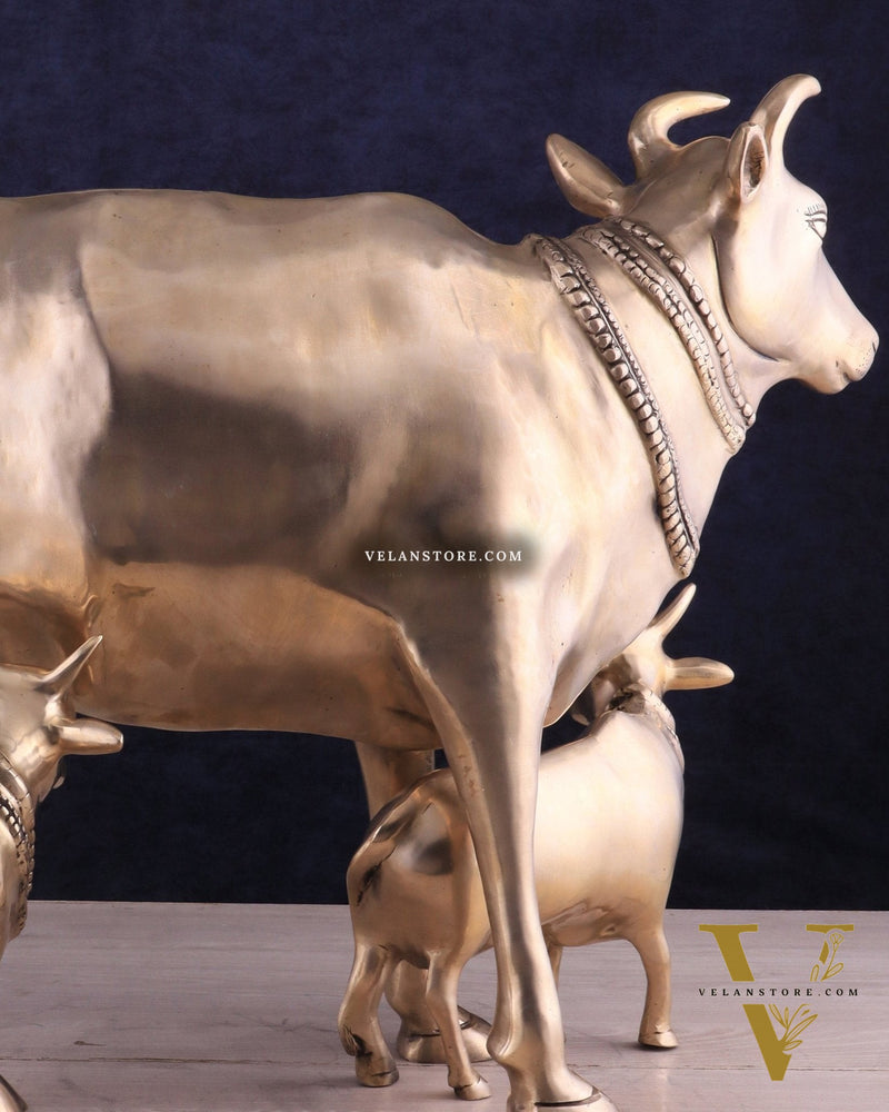 Pure Brass Large Gomatha (Cow) Statue Protecting Her Calves – Symbol of Nurturing Divinity