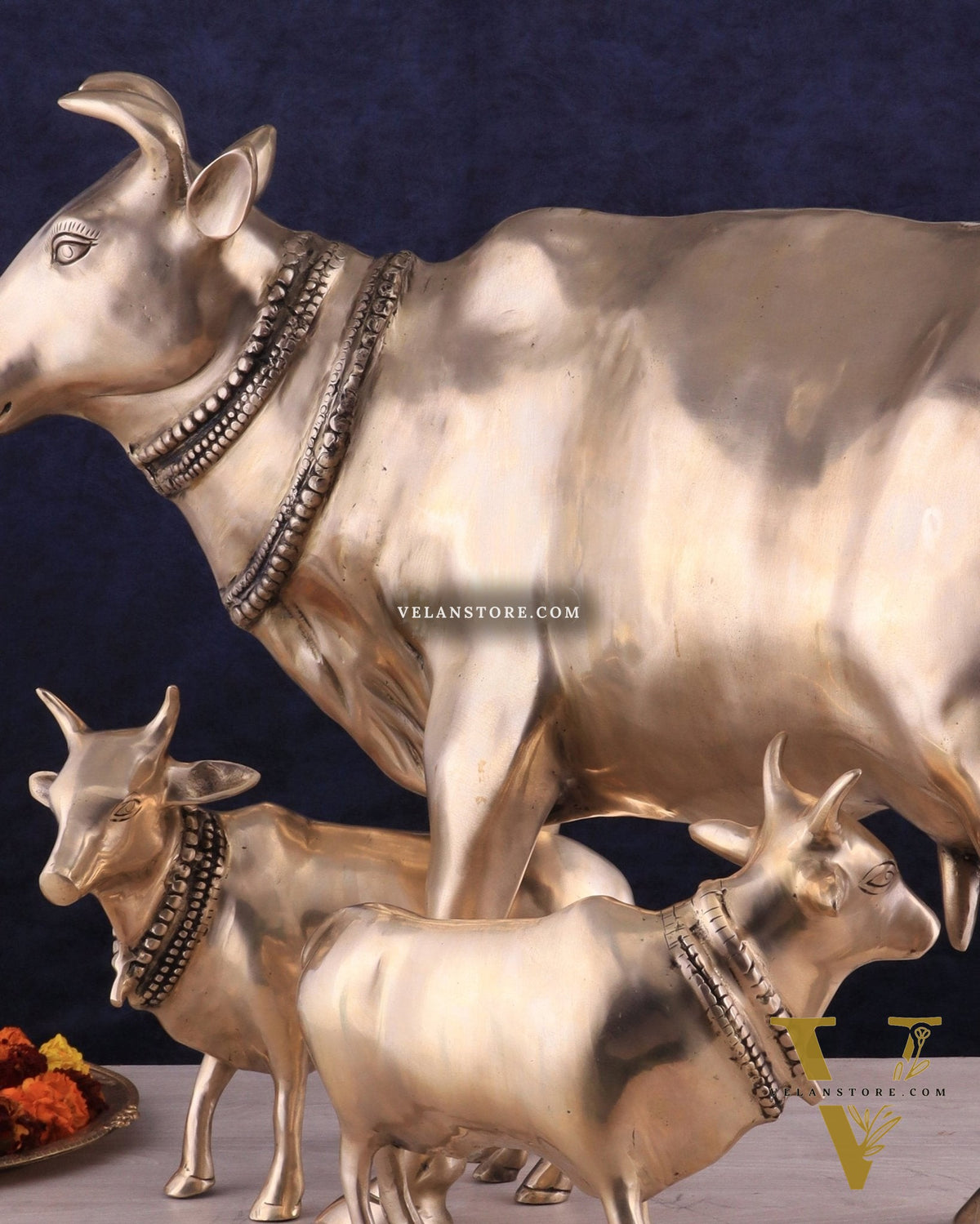 Pure Brass Large Gomatha (Cow) Statue Protecting Her Calves – Symbol of Nurturing Divinity