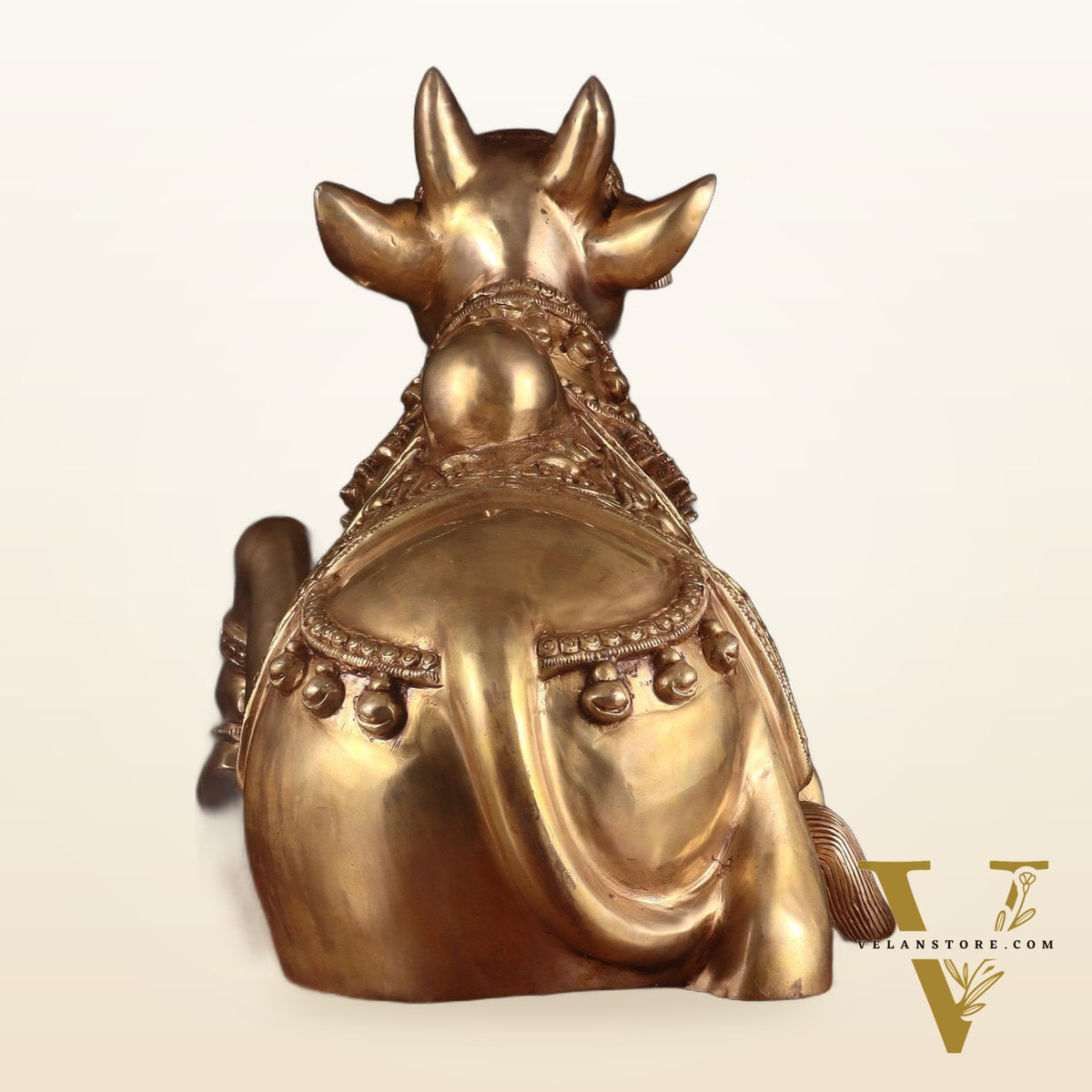 Pure Brass Large Nandi Statue – Straight Face, Superfine Carvings, 17 Inch, 30 Kg