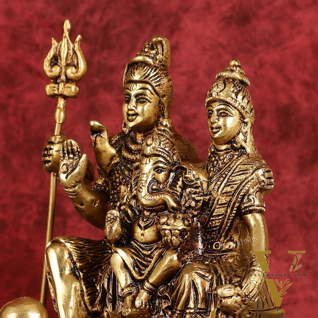 Pure brass superfine Lord Shiva, Parvati and Ganesha idol 5.5"
