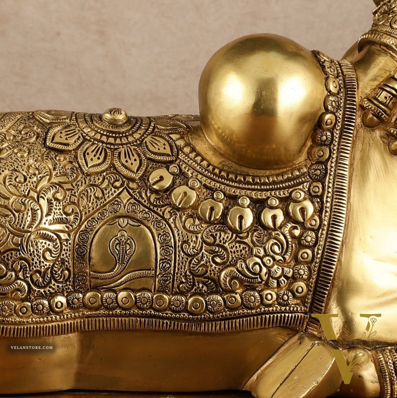 Pure Brass Superfine Nandi with Shiv Ling Carving | 14x10 Inch
