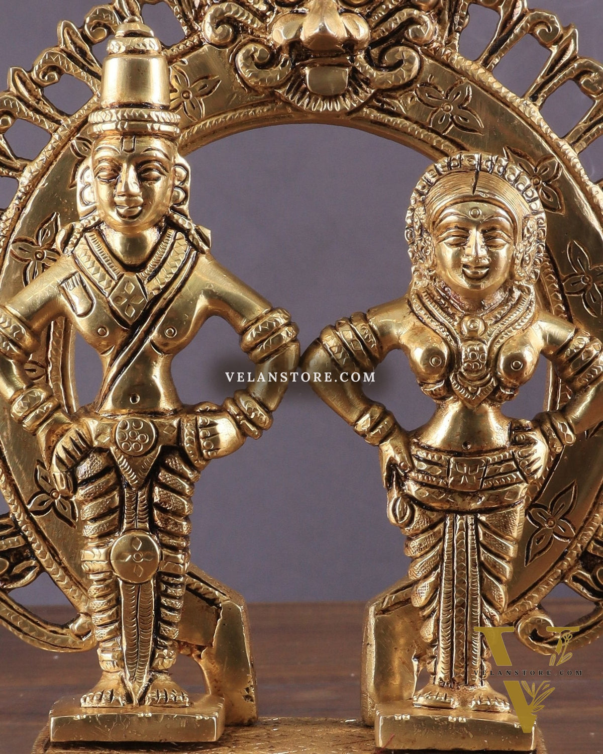 Pure Brass Superfine Vitthal Rukmani Idol with Prabhavali 8.5"