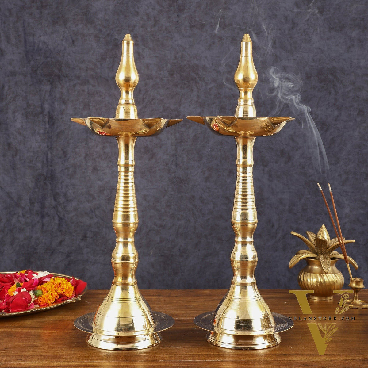 Pure Brass Traditional Kerala Oil Lamp villaku - 16 Inches