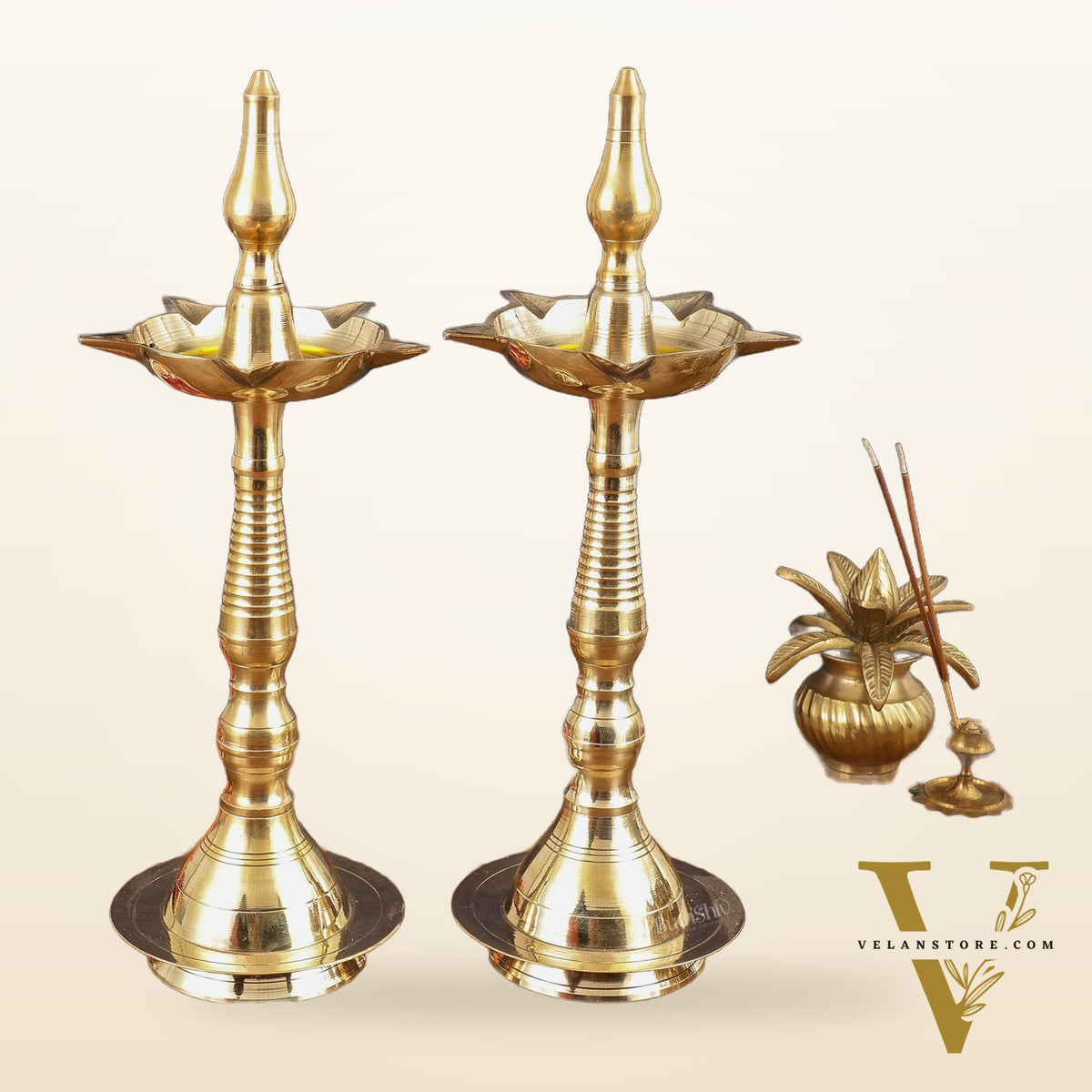 Pure Brass Traditional Kerala Oil Lamp villaku - 16 Inches