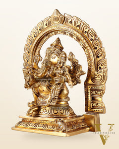 Pure Brass Vallabha Ganesha Mahaganapati Idol with Prabhavali 8.5 inch