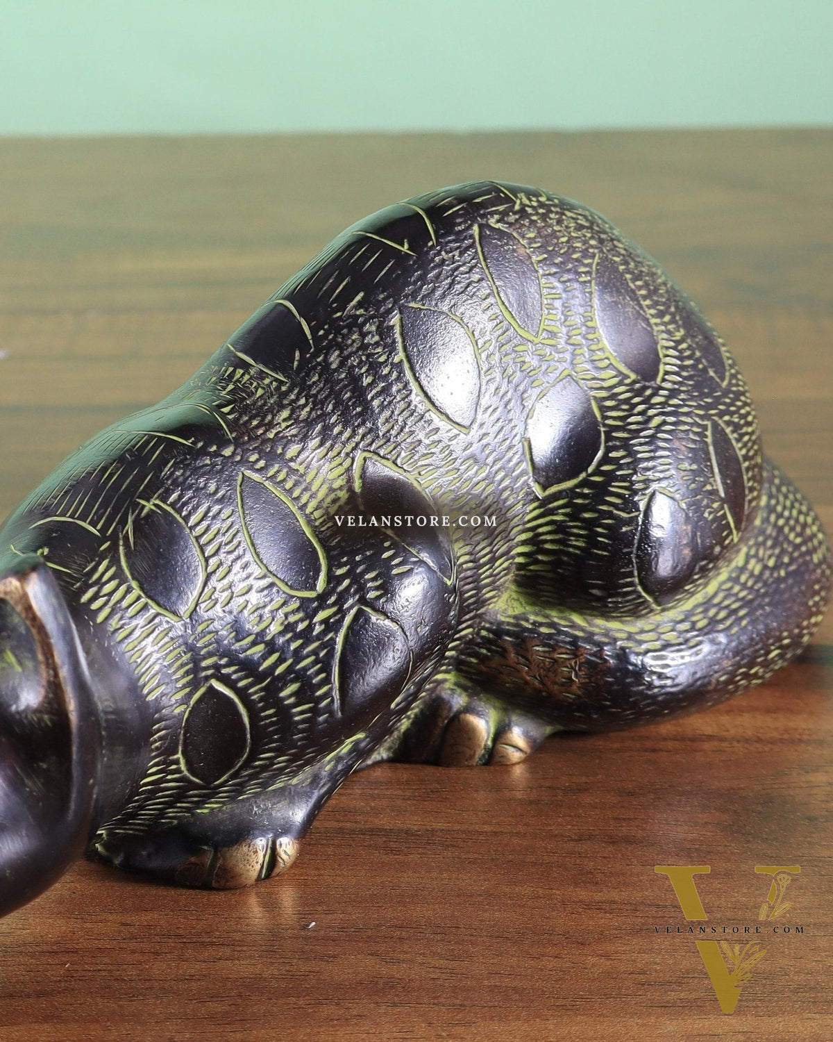 Pure Brass Vastu Black Cat Drinking Water Pose Showpiece