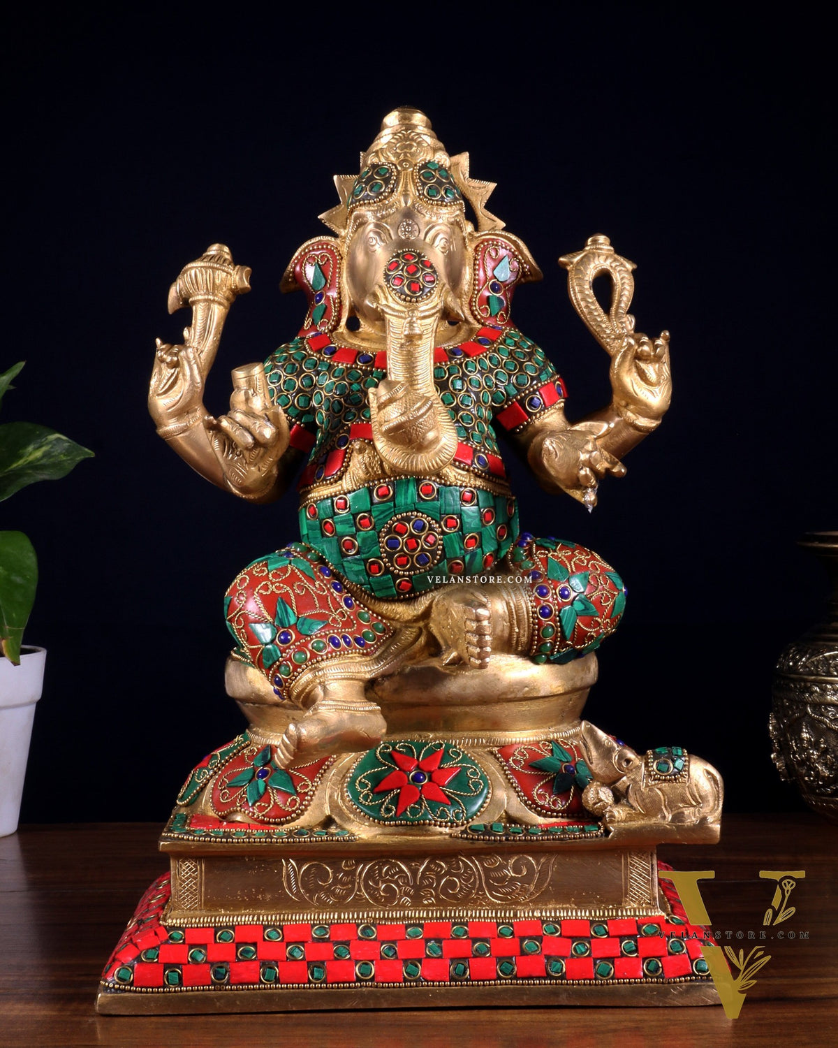 Pure Brass Vinayaka Ganapati Statue – Right Trunk valampuri | Intricate Floral Stonework (13 Inch)