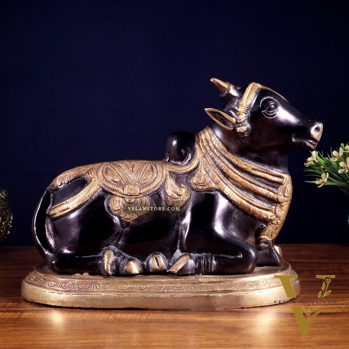 Pure Brass Vintage Nandi Statue – black tone 12.6 inch