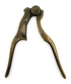 Bhunes Brass Antique Nut Cutter Sarota Beetel Nut Cutter Betel Nut Cutter,Brown, 7 Inch, 1 Piece
